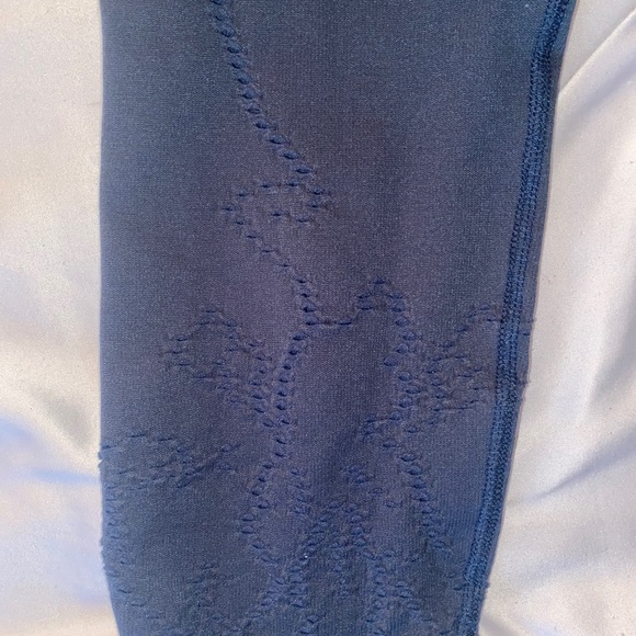 Free People Movement Seamless Laser cut Leggings - Picture 2 of 4